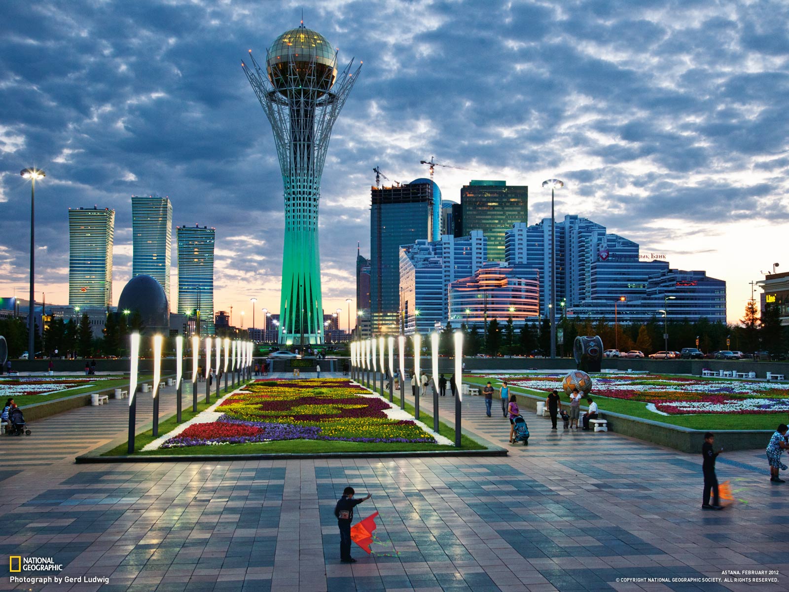 03-baiterek-tower_1600